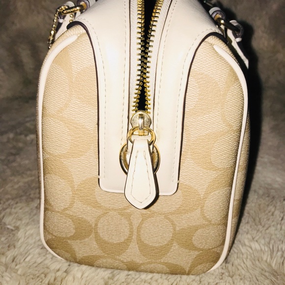 Coach Mini Bennett Satchel - Picture 9 of 16